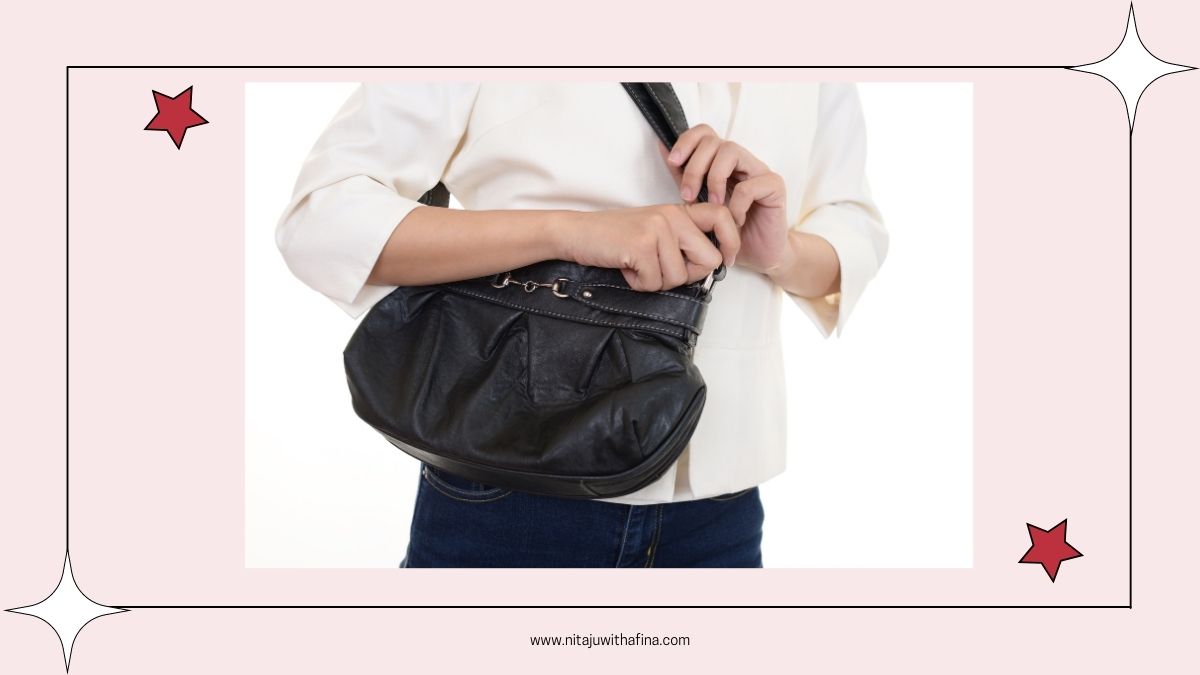 Shoulder Bag untuk Wanita Karir
